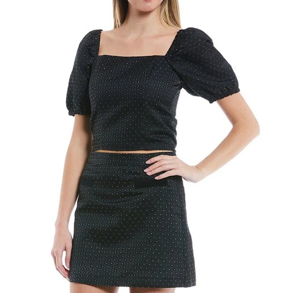 ✅Copper Key Coordinating Foiled Puff Sleeve Smocked Back Cropped Blouse